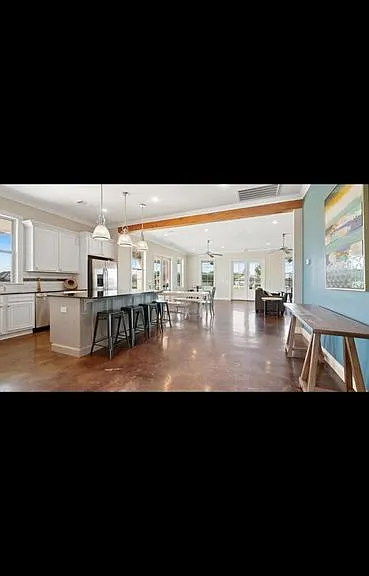 943 Renova Dr — Photo 8