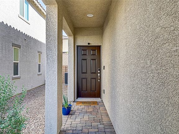 4th image of 6203 Desert Orchid Way