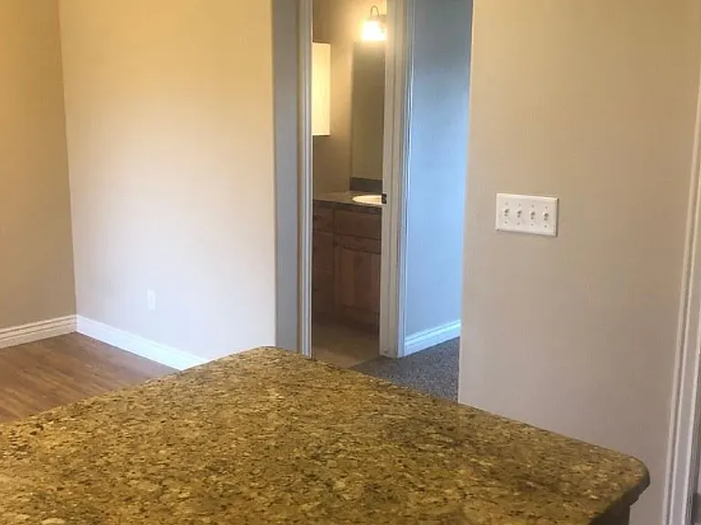 533 Countryside Ave — Photo 9