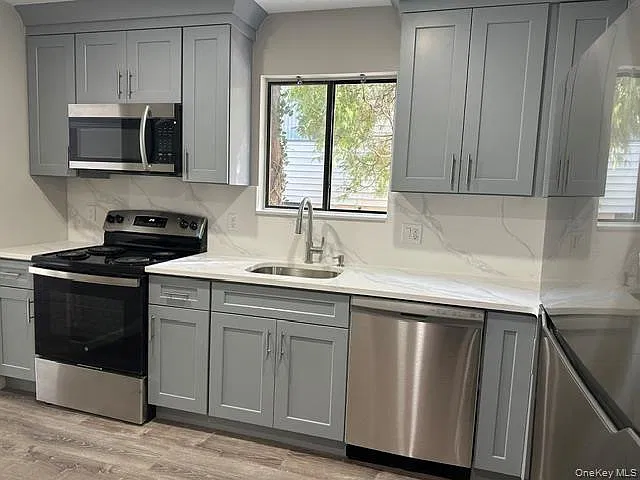 2 bed, 2.5 bath, 2000 sqft, $4,750 — Photo 3