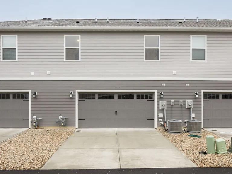 Wellburn Dr — Photo 42