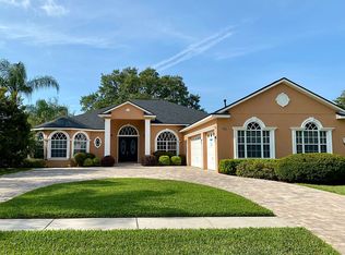 1116 Carriage Park Dr, Valrico, FL 33594