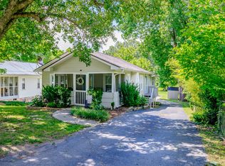 902 Gordon St, Chickamauga, GA 30707