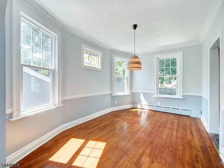 158 Lexington Ave — Photo 15