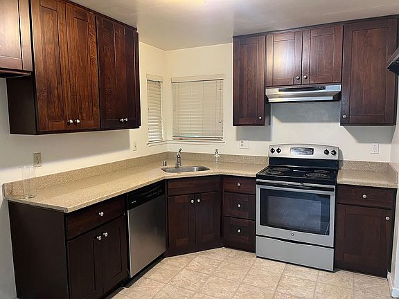 2nd image of 1539 Willowgate Dr