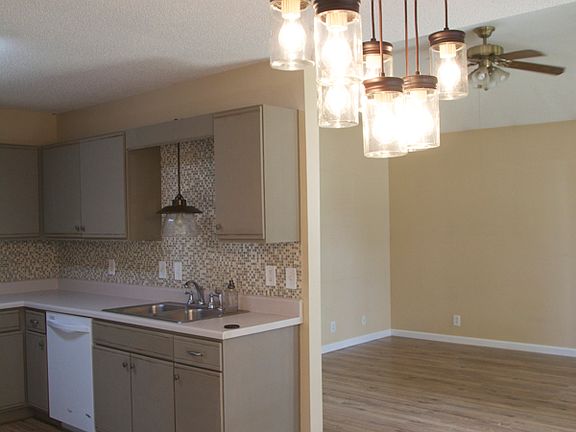 3rd image of 1930 Turnberry Ct