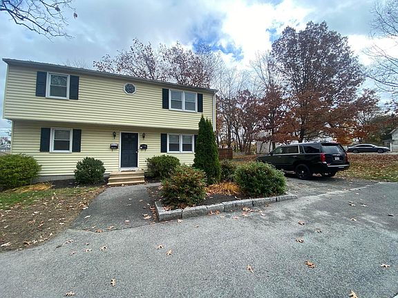 2nd image of 25 Agate Ave