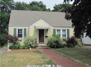 38 Buckland Rd, Wethersfield, CT 06109