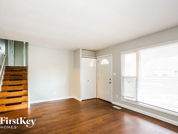 3rd image of 4428 Alden Ave