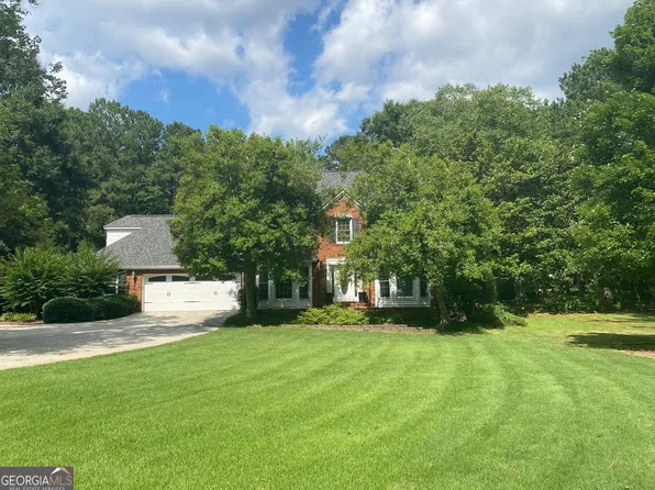 145 Hillside Dr, Fayetteville, GA 30214