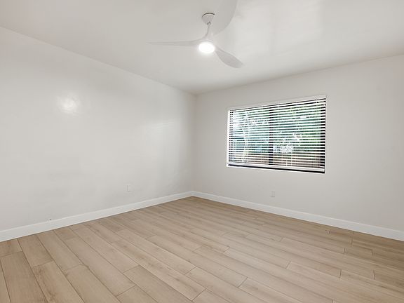 5th image of 4553 North Ave #4551