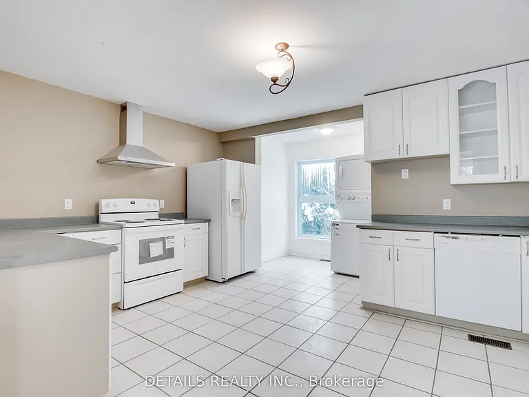 2551 Innes Rd #A — Photo 6