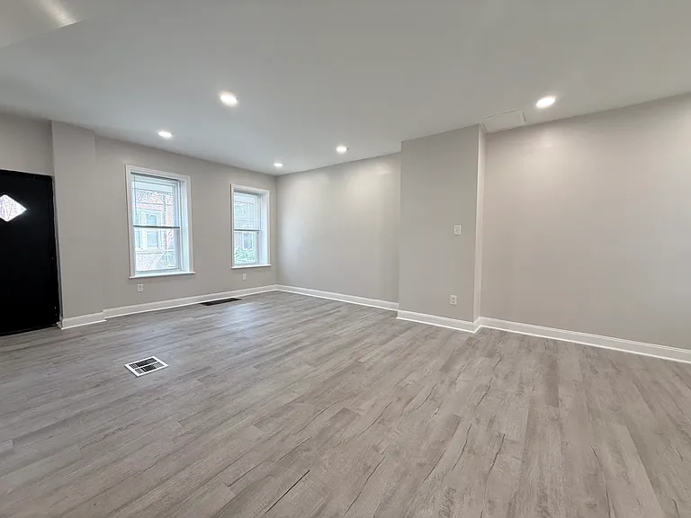 5717 Haverford Ave — Photo 5