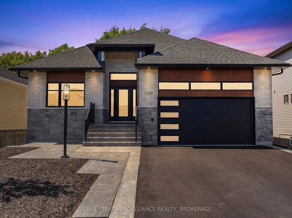 1259 Carfa Cres, Kingston, ON K7P 0M7