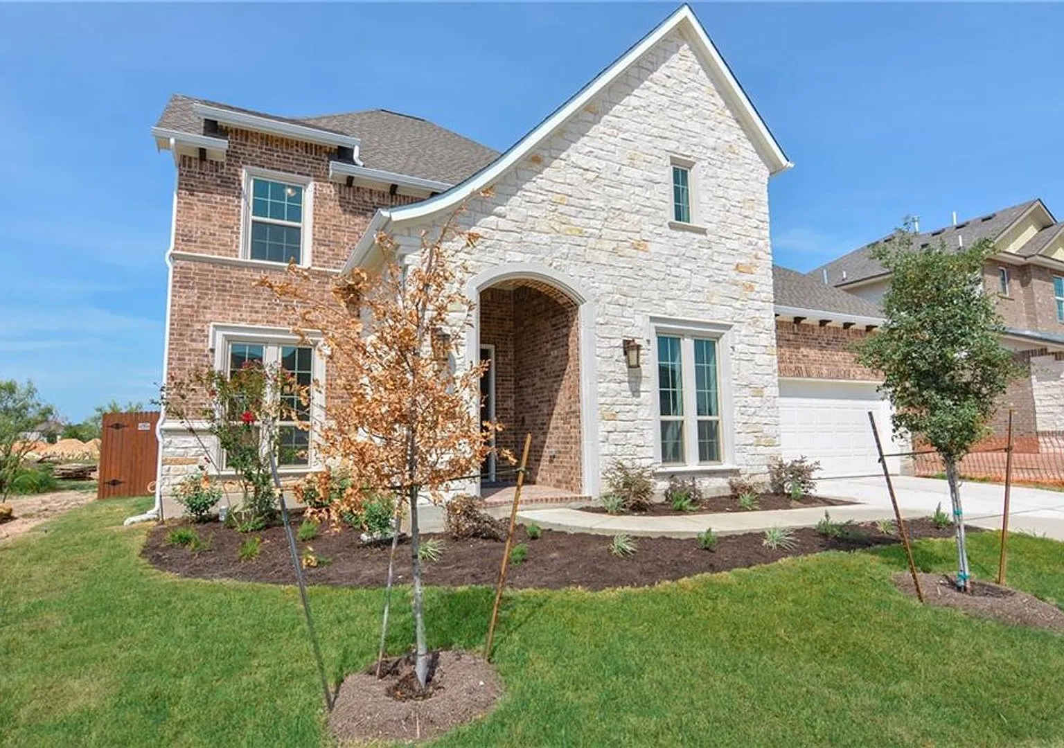 MorningStar Georgetown Stunner | 4 Bed + Study + Game & Media Rooms — Photo 1