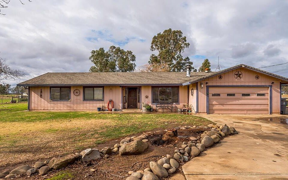 1st image of 3125 California Ln