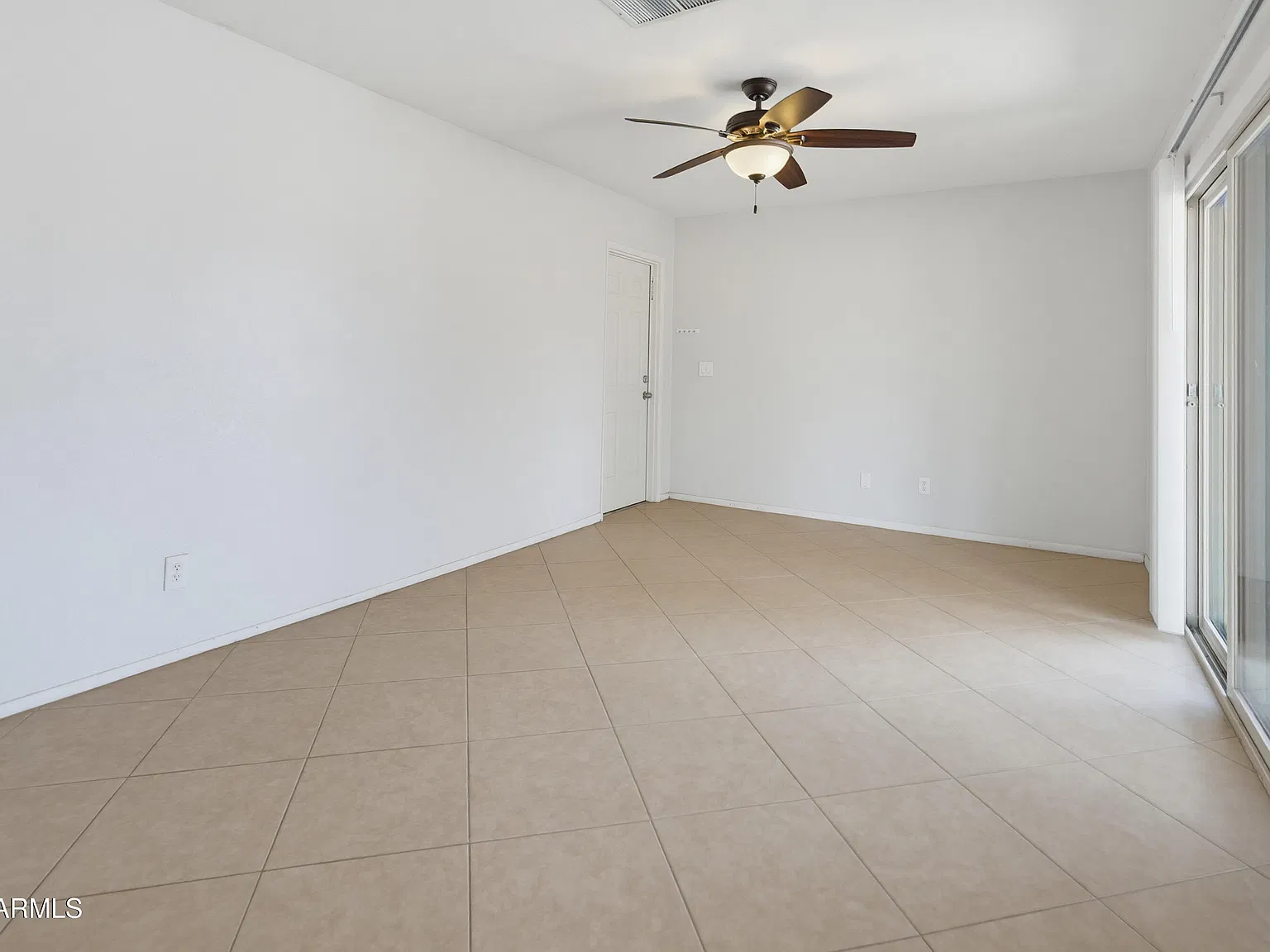 4 bed, 2.0 bath, 1524 sqft, $2,550 — Photo 3