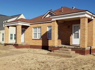 1622 9th St, Woodward, OK 73801