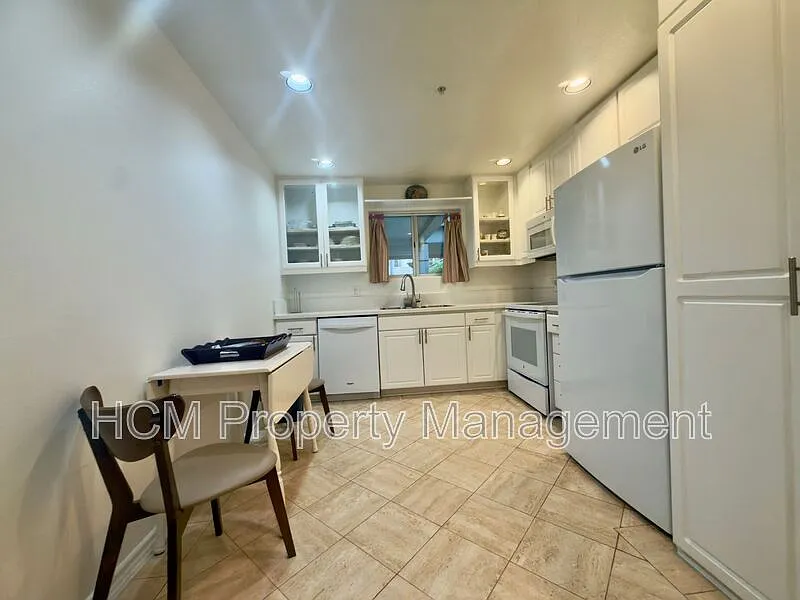 1 bed, 1.0 bath, 835 sqft, $2,800 — Photo 3