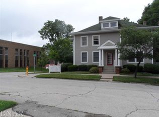 401 N Gridley St APT B, Bloomington, IL 61701