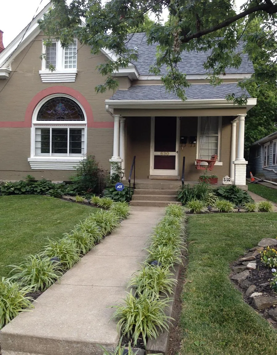 3 bed, 2000 sqft, $1,950 — Photo 1