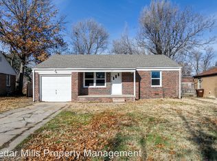 527 S Barlow St, Wichita, KS 67207