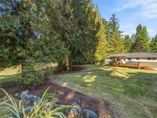 1164 Dobler Rd, Nanaimo, BC V9P 2C5