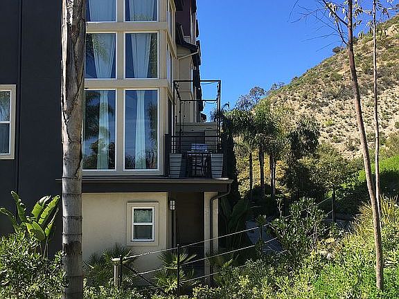 Huge windows with views!