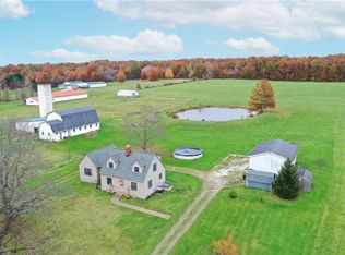 3452 Jones Rd, Diamond, OH 44412