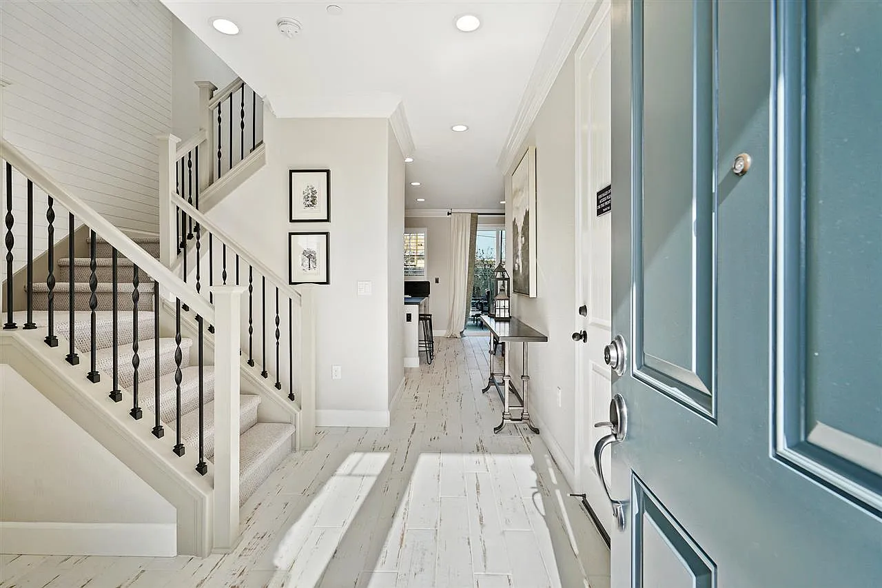 90 Liberty Ln photo 1