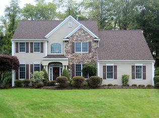 728 Sachem Cir, Slingerlands, NY 12159