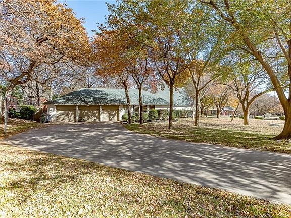 4th image of 1725 Bellechase Dr