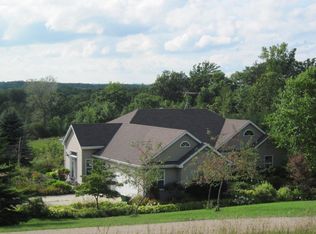 8219 Salisbury Rd, Kewaskum, WI 53040