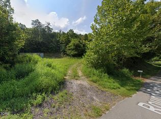 1644 Round Barn Rd, Powder Springs, TN 37848