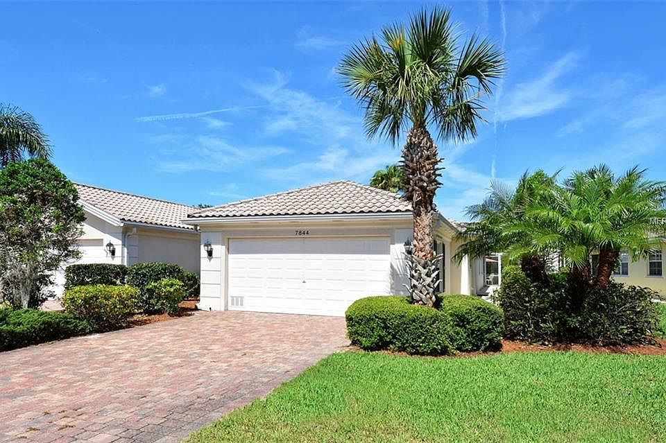 1st image of 7844 Camminare Dr