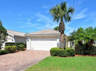 7844 Camminare Dr, Sarasota, FL 34238