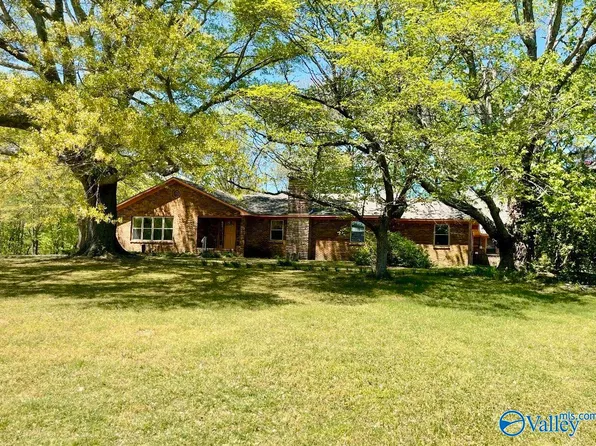 991 Shoal Creek Rd, Arab, AL 35016