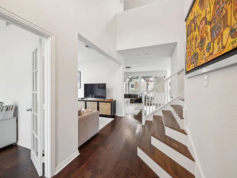 516 Crutcher Xing — Photo 12
