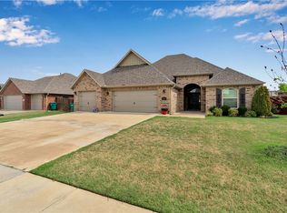 454 Frizzo St, Springdale, AR 72762