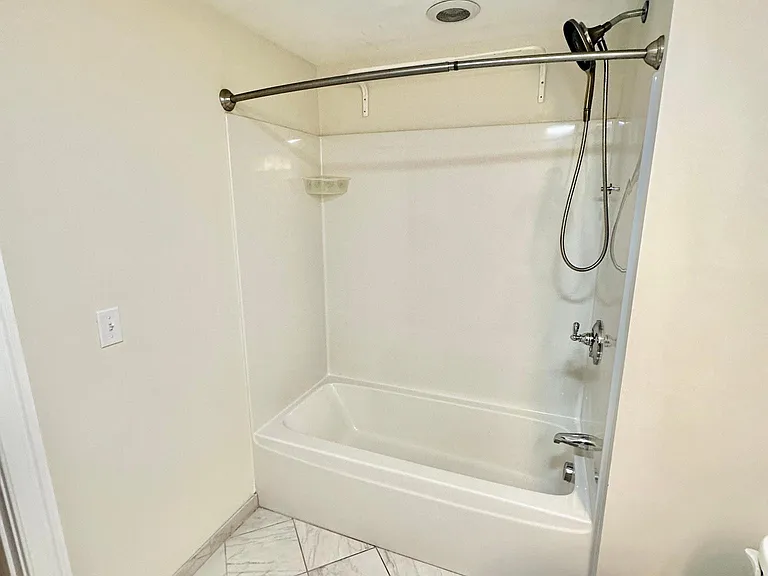 463 Rutherford Ave #306 — Photo 13