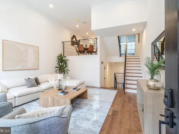 306 Reed St, Philadelphia, PA 19147