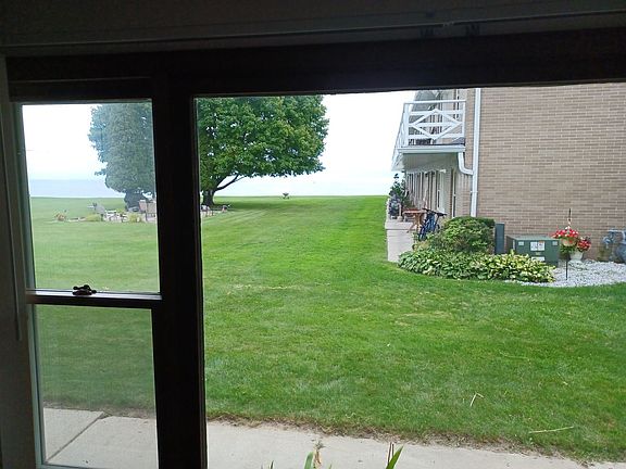 2nd image of 516 Wilson Ave #3002