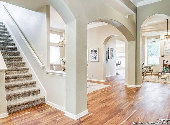 4th image of 63 Wolfeton Way