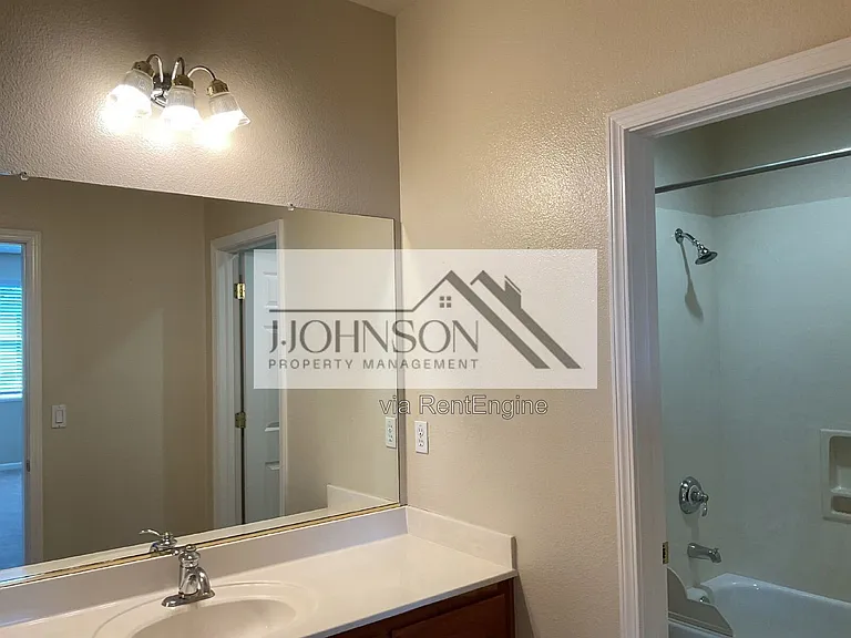 2408 Victor Ct — Photo 18