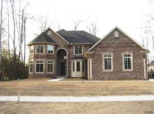 14215 Towering Oaks, Macomb Township, MI 48315