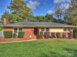 857 Fairbanks Rd, Charlotte, NC 28210