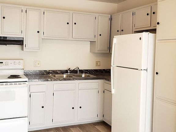 5th image of 408 Taff Cir APT B