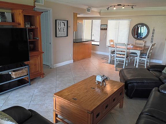 4th image of 2400 S Ocean Dr #2212-1