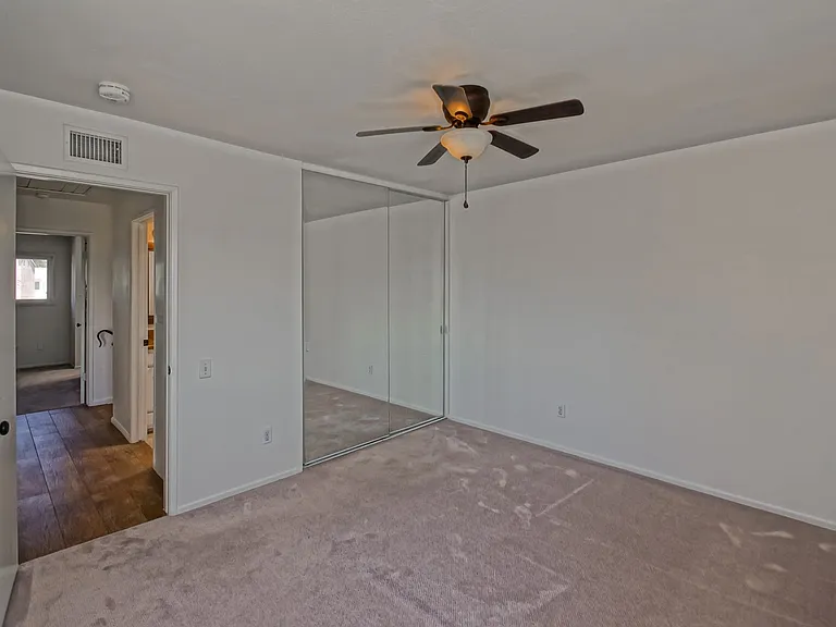 7148 Island Village Dr — Photo 35