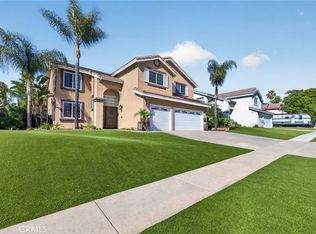 1359 Williamsburg Ln, Corona, CA 92882